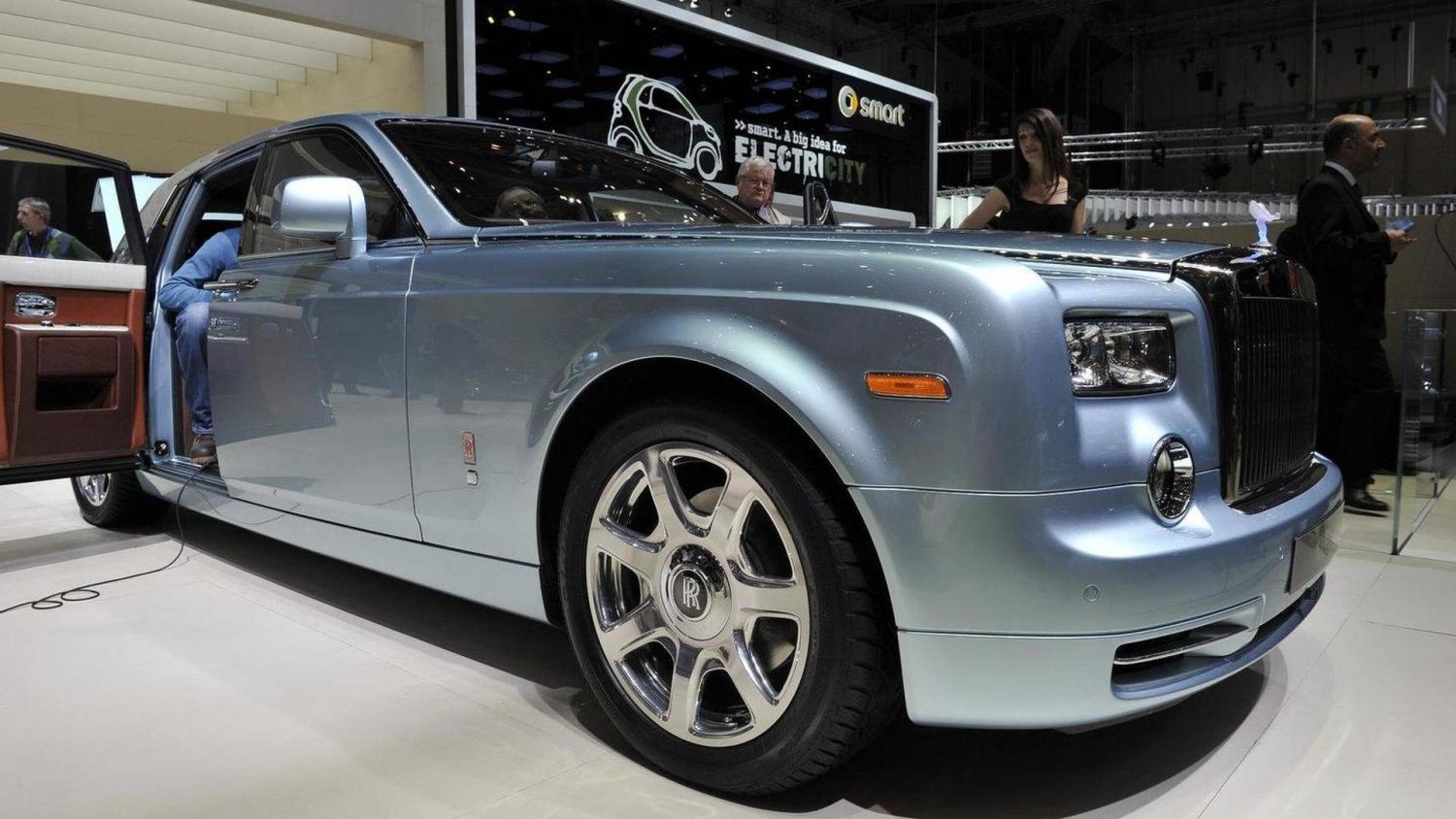 Rolls-Royce Phantom 102ex. Rolls Royce 102ex. Роллс Ройс 2024. Роллс Ройс 130 ex.