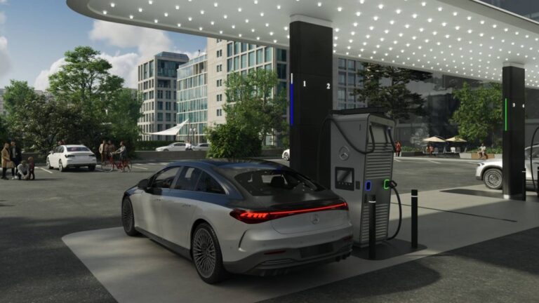 Mercedes to open its first batch of fast charging stations in October