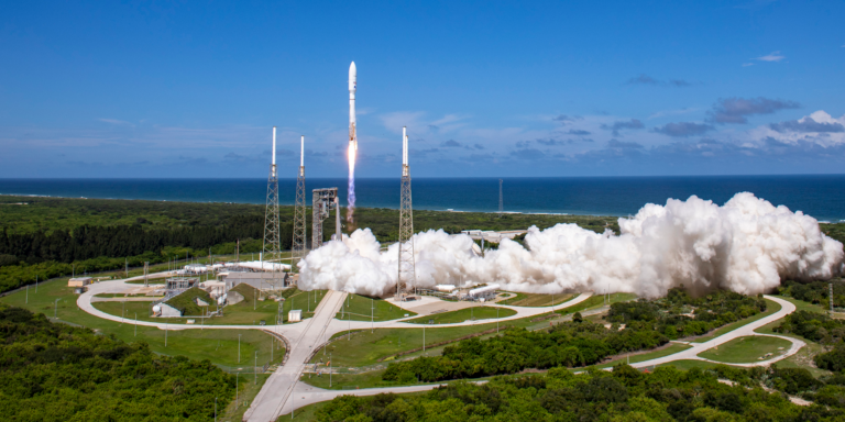 Amazon’s Maiden Internet Satellite Launch a Success, Puts It in Competition with SpaceX