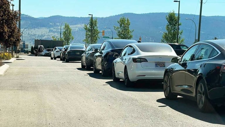 Tesla introduces congestion fees at crowded supercharger stations