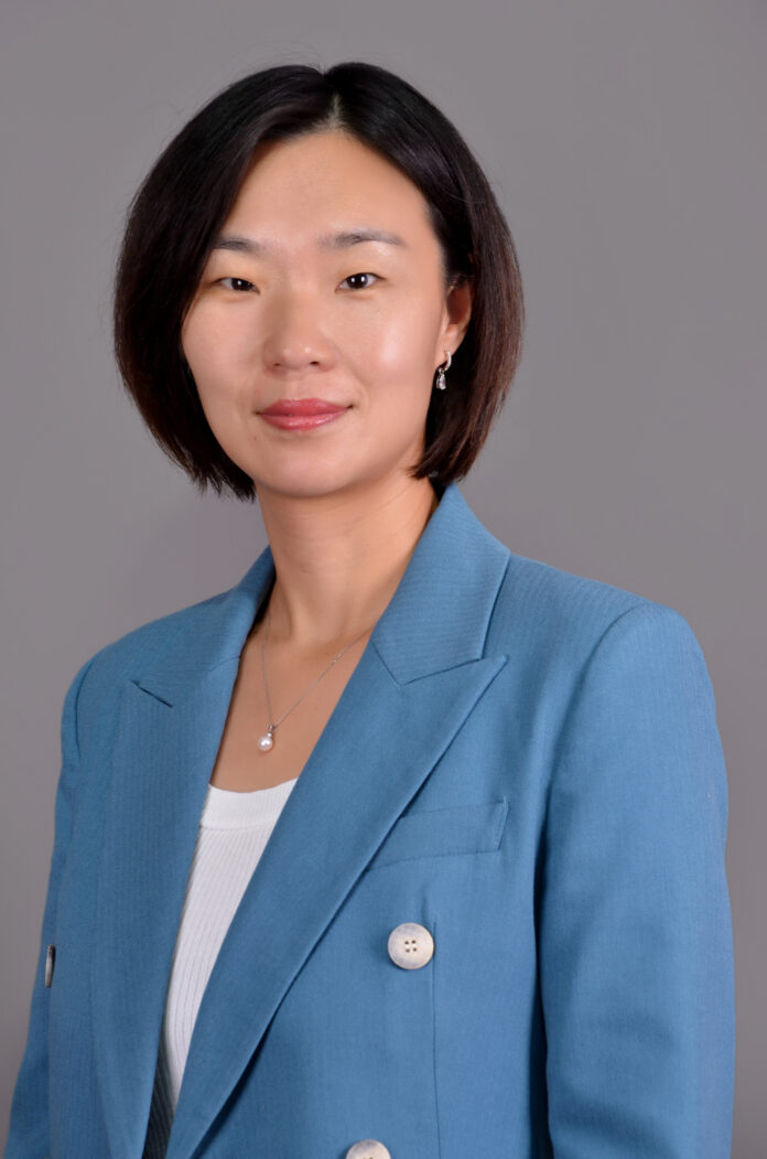 Sandra Hua
