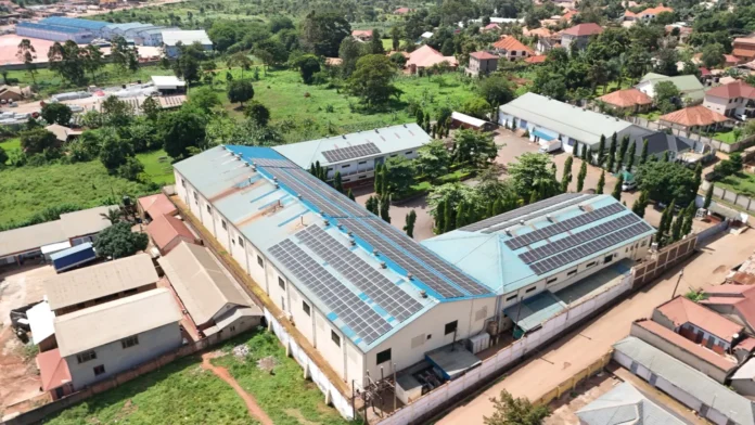 Balaji-Biscuit-Factory-Sawa-Energy-Oikocredit-1536x864 (1)