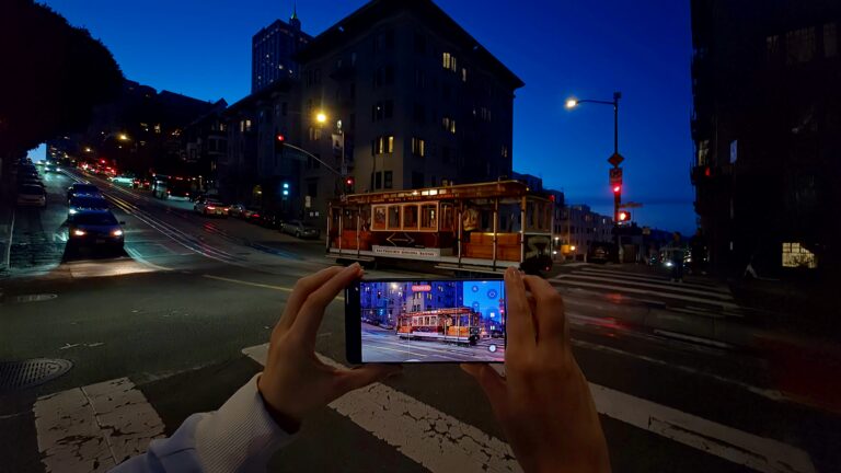 Galaxy S26’s Nightography and the Visual Language of the After-Hours City